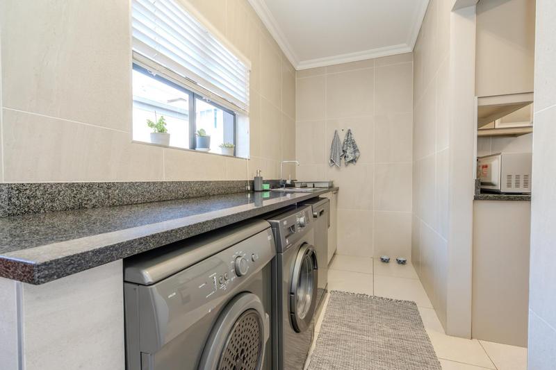 4 Bedroom Property for Sale in Calypso Beach Western Cape